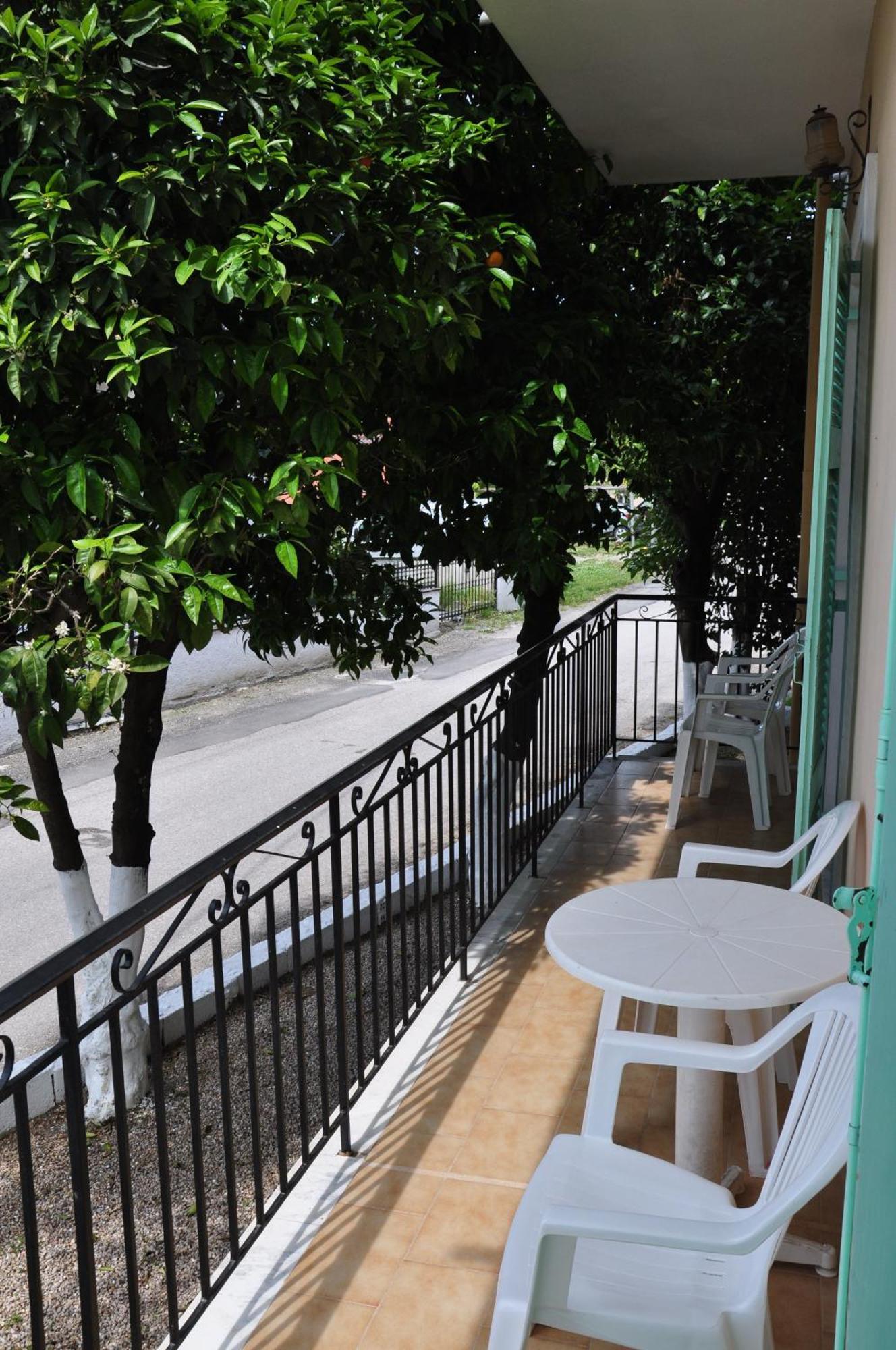 Paraskevi Apartments Ypsos Extérieur photo