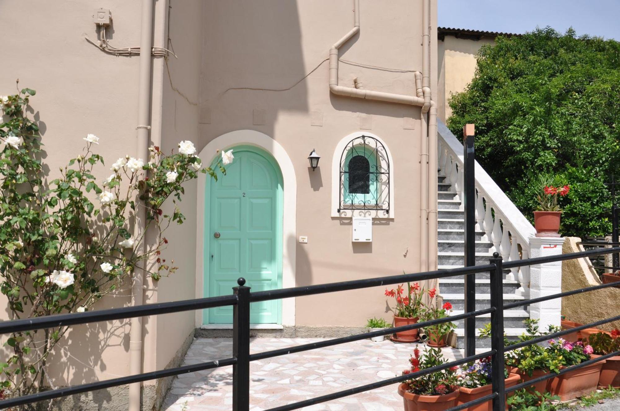 Paraskevi Apartments Ypsos Extérieur photo