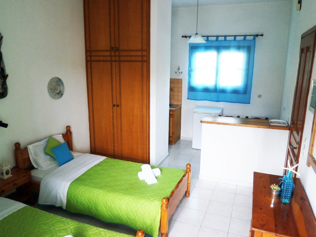 Paraskevi Apartments Ypsos Chambre photo