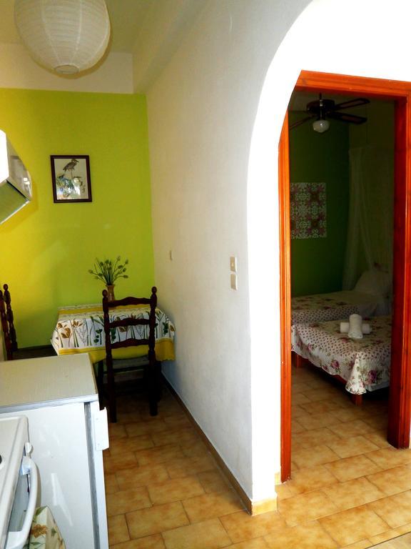 Paraskevi Apartments Ypsos Chambre photo