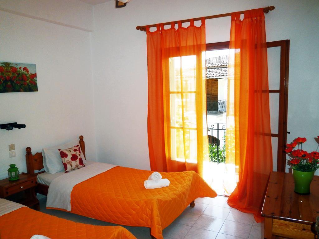 Paraskevi Apartments Ypsos Chambre photo